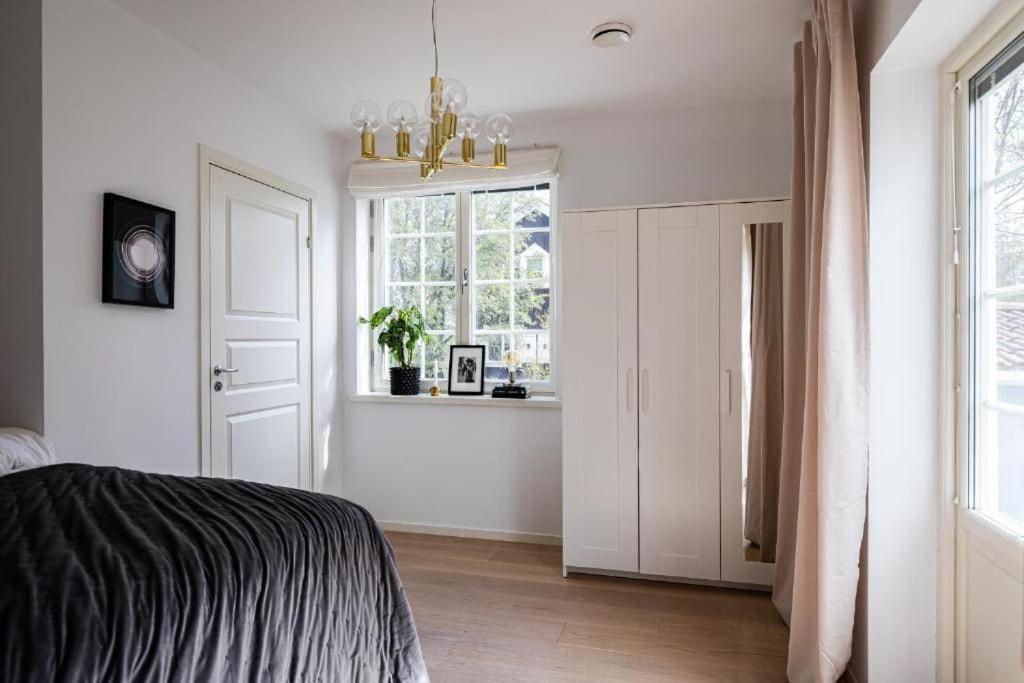 Beautiful And Modern Accommodation Near Stockholm City Exterior foto