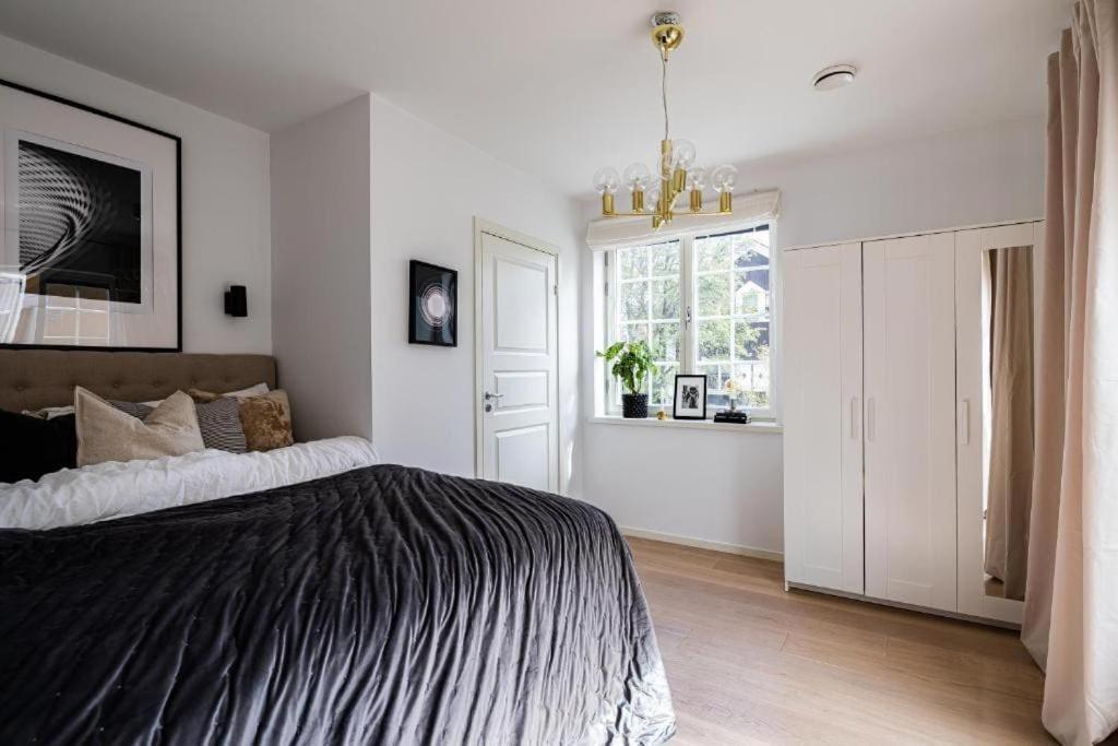 Beautiful And Modern Accommodation Near Stockholm City Exterior foto